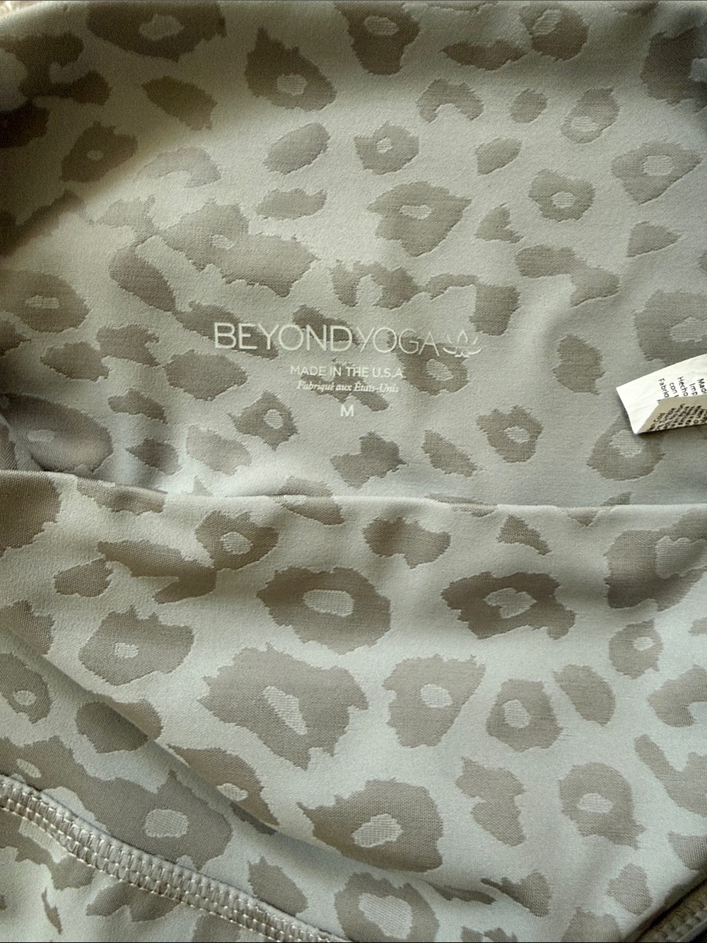 Beyond Yoga Leopard Studio Cropped Yoga Tank Top and High Waisted Legging Set - Picture 12 of 12
